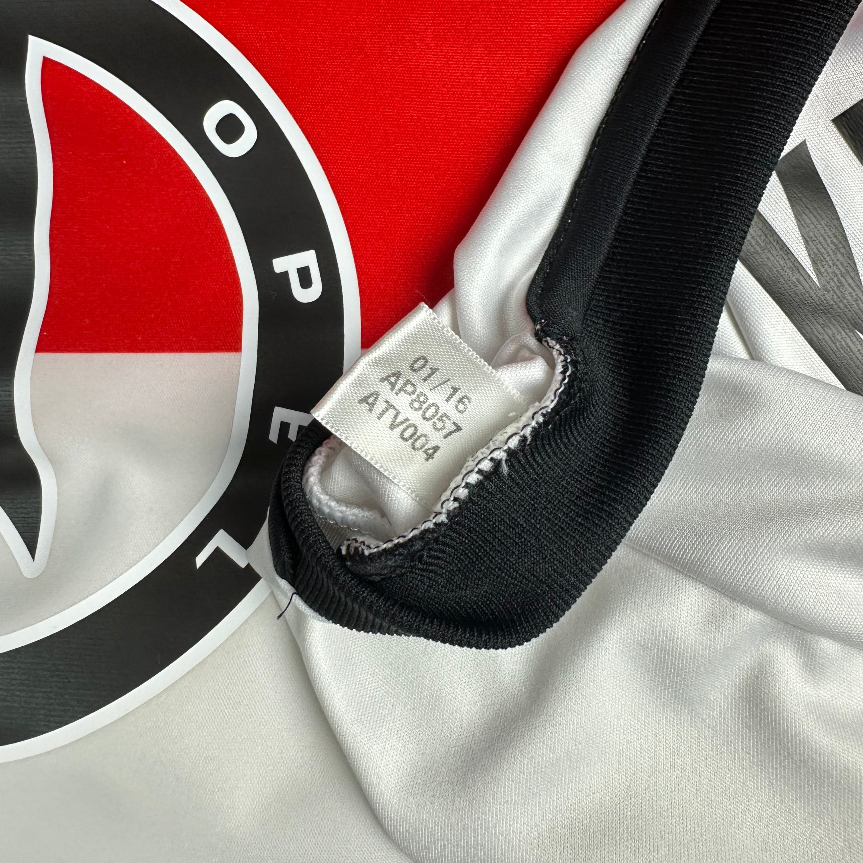 Feyenoord 2016-17 Home Shirt (XL) Kuyt #7